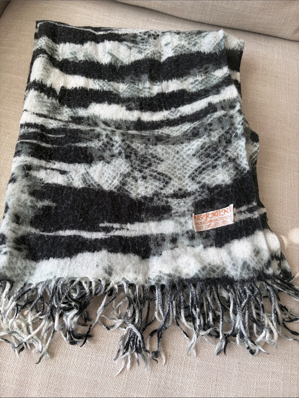 Patterned Black & White Scarf/Wrap